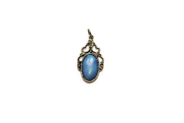 Piękny Vintage Medalion Niebieskim Kamieniem Szlachetnym Izolowane Białym Tle — Zdjęcie stockowe