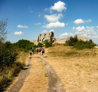 Turistler harabelere gider