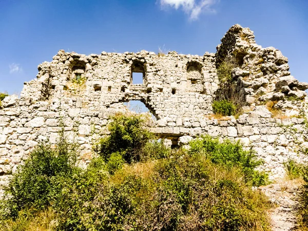 As ruínas da fortaleza na Crimeia — Fotografia de Stock