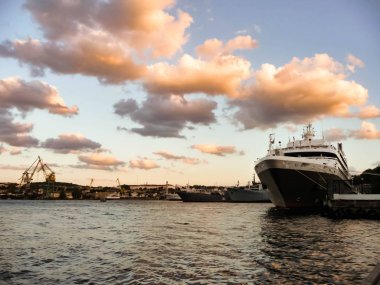 Limanda günbatımı