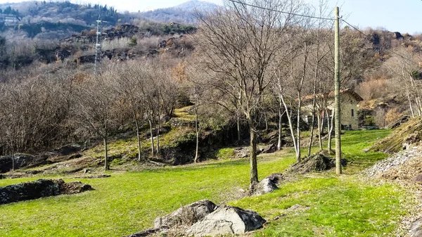 Casa para bosques nas montanhas — Fotografia de Stock