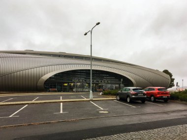 Kışın Karlovy Vary 'de neredeyse terk edilmiş bir havaalanı.