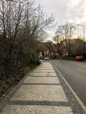 Prag 'da küçük fayanslardan yapılmış mozaik kaldırımlar