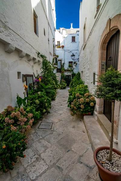 Street view from Locorotondo, Bari, Puglia, Italy — ストック写真