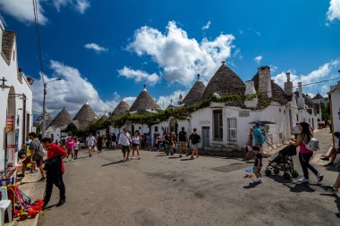 Güzel eski şehir Alberobello, İtalya