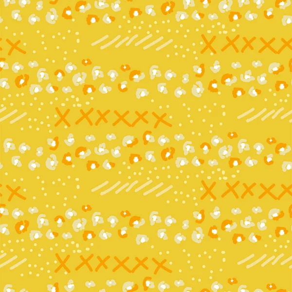 Padrão sem costura abstrato com diferentes formas e texturas. Amarelo eclético fundo misto. Textura caótica com manchas de leopardo e elementos geométricos em estilo desenhado à mão . — Vetor de Stock