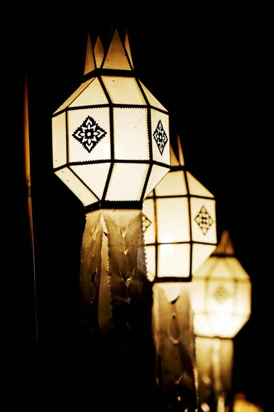 Festival delle lanterne galleggianti a Chiangmai, Thailandia — Foto Stock