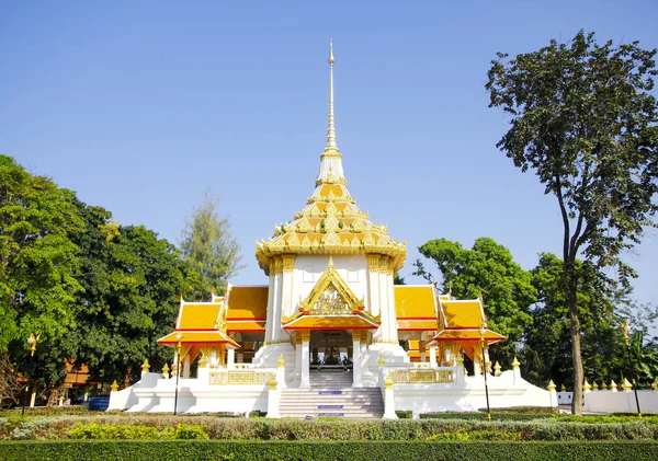 Koninklijk Paleis van de grote tempel emerald architectuur, Thailand — Stockfoto