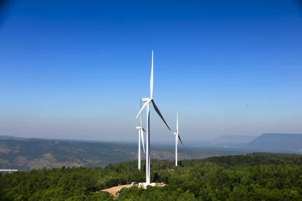 Wind Turbine for alternative energy on background sky — Stock Photo, Image