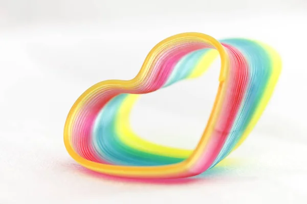Regenbogenfarbene Herzform — Stockfoto