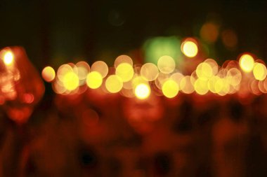 Çoklu renkli odaklanmış bokeh ışıkları arkaplanı