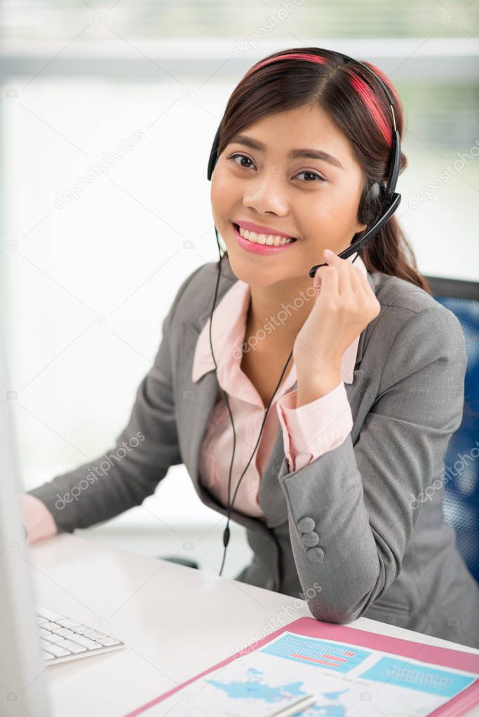 Vietnamese helpdesk operator