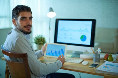 işadamı mali istatistikleri ile çalışma