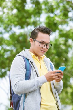 Metin mesajý okuma öğrenci