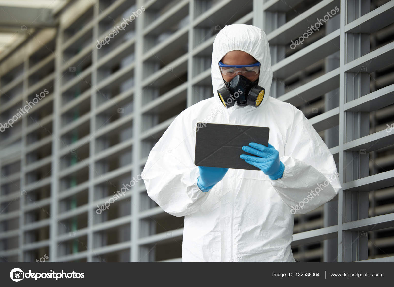 Работа на вредных предприятиях. Работники физического труда. Неблагоприятные условия труда. Работа на производстве. Неблагоприятные условия труда.