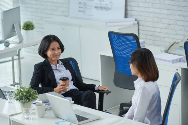 Business woman having job interview — Stock Photo, Image