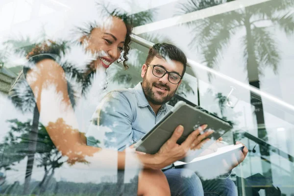 Business people watching on digital tablet — Stock Photo, Image