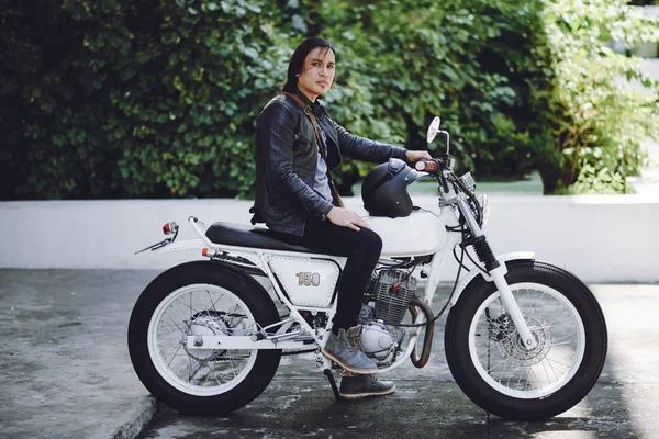 Handsome Asian Rider Wearing Black Leather Jacket Sitting Vintage Motorbike — Stock Photo, Image