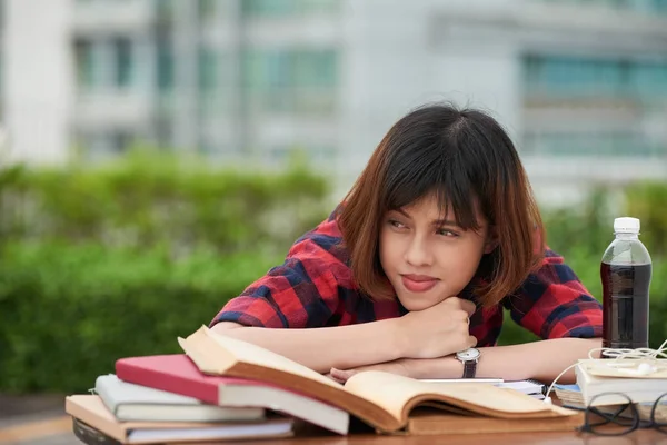 Chica Vietnamita Pensativo Cansado Hacer Tarea —  Fotos de Stock