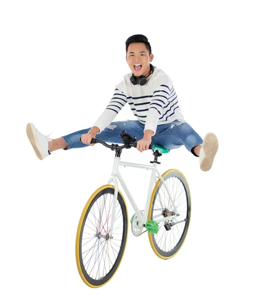 Opgewonden Vietnamese Jongeman Optreden Stunt Fiets Studio Opname — Stockfoto