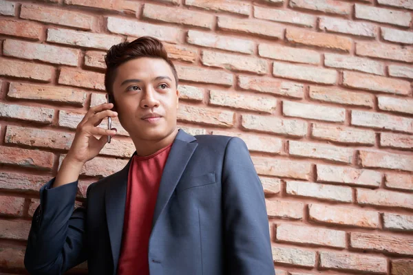 Portrait Successful Asian Businessman Calling Smartphone Brick Wall — Stock Photo, Image
