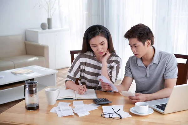 Young Asian Couple Calculating Domestic Budget Pretty Woman Taking Necessary — Stock Photo, Image