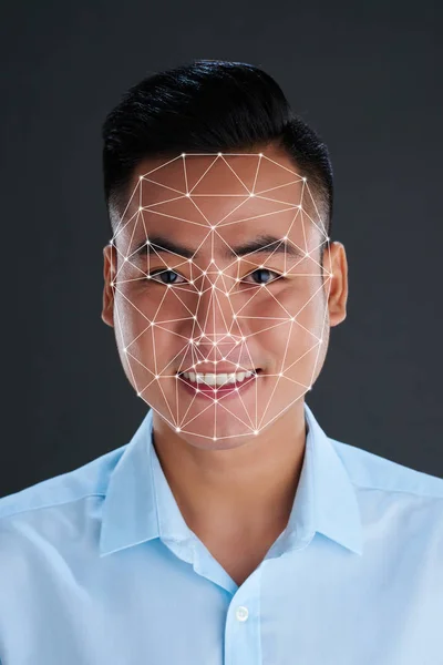 Усміхаючись Єтнамських Молода Людина Особою Позначено Моделювання — стокове фото