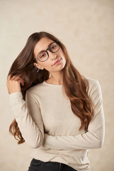 Retrato Una Joven Encantadora Gafas — Foto de Stock