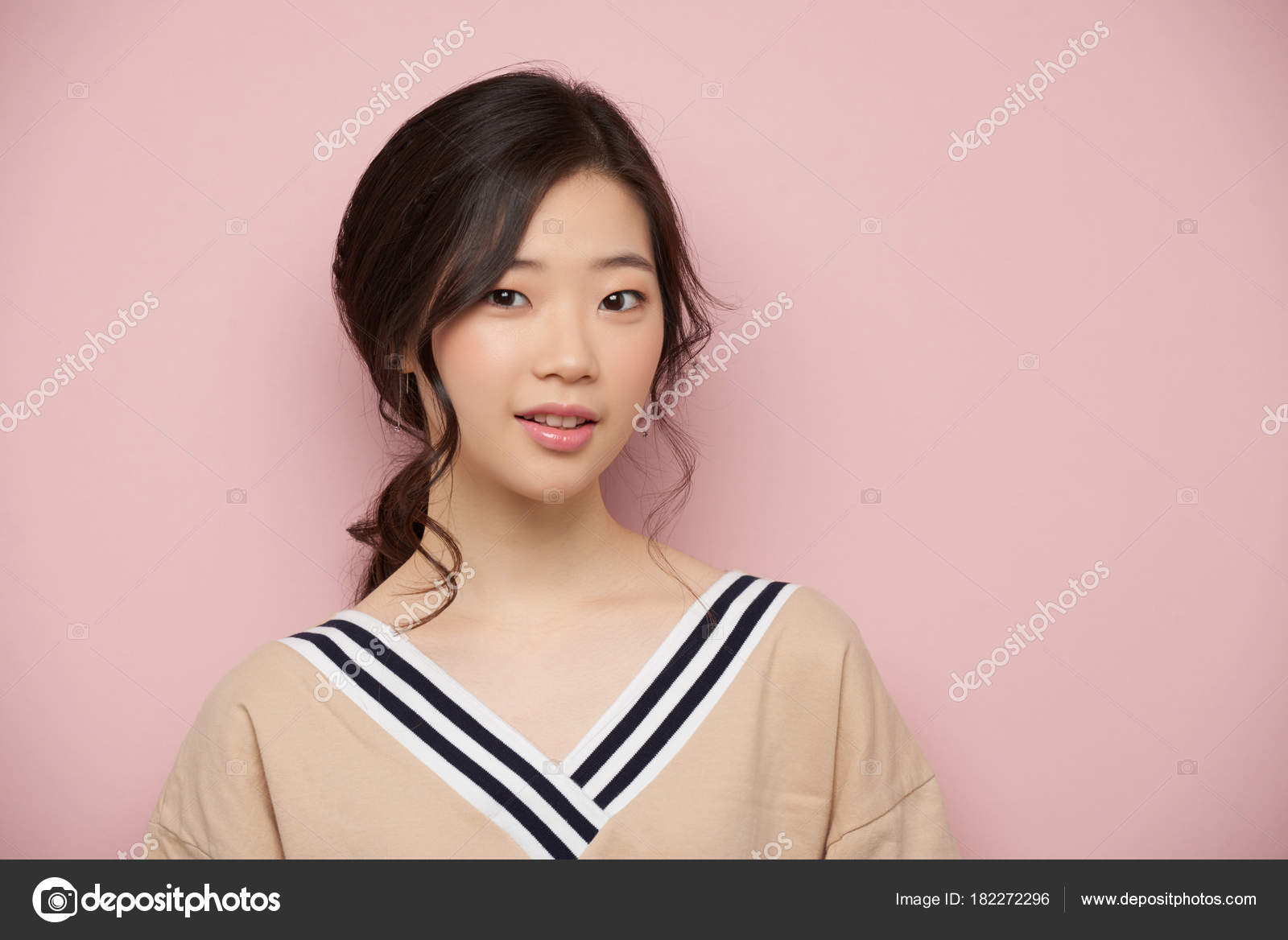 Young Beautiful Korean Girl Smiling Camera Isolated Pink Stock Photo by  ©DragonImages 182272296