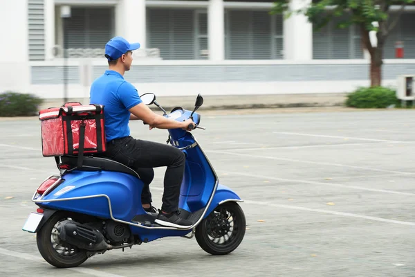 Courier Scooter Delivering Food — Stock Photo, Image