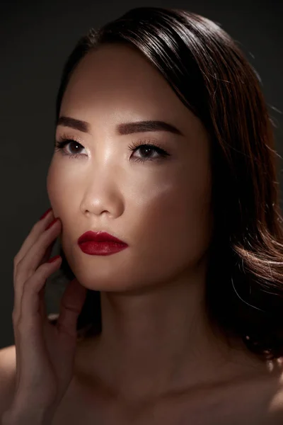 Retrato Mulher Jovem Asiática Muito Bonita Com Lábios Vermelhos — Fotografia de Stock