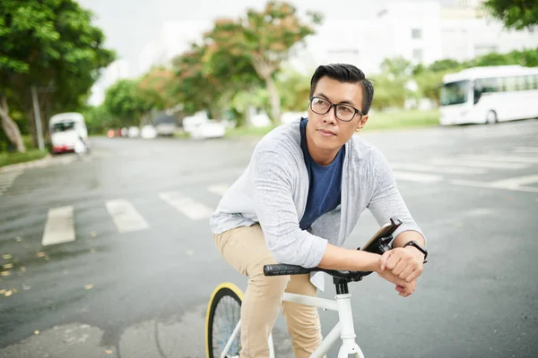 Portrait Vietnamese Man Sitting Bicycle — Stock Photo, Image