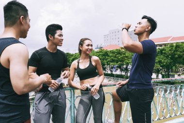 Joggers molası tatlı su için eğitimden sonra