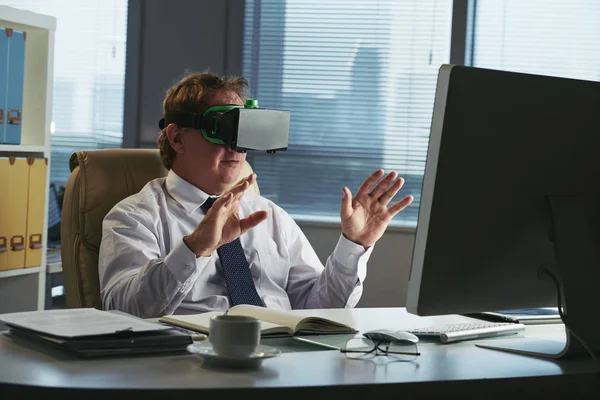Businessman Goggles Working His Table Office — Stock Photo, Image