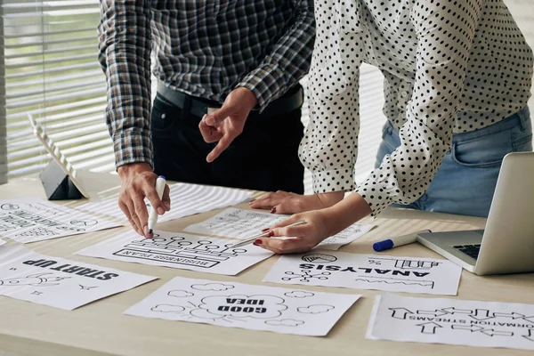 Imagen Primer Plano Los Colegas Que Trabajan Plan Negocio — Foto de Stock