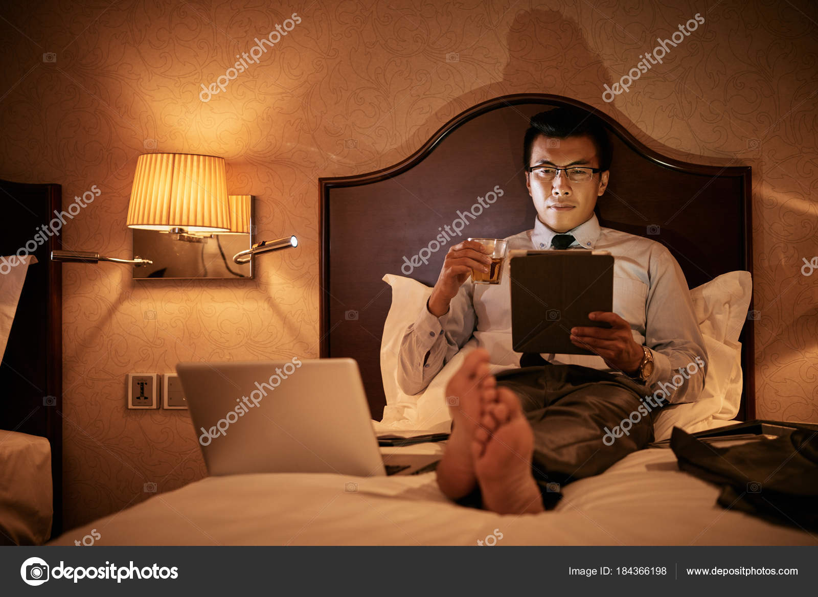 ホテルの部屋rum写真素材 ロイヤリティフリーホテルの部屋rum画像 Depositphotos