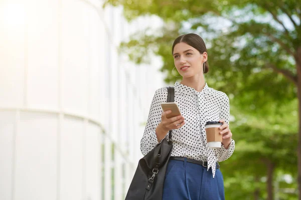 Portrait Pretty Business Lady Smartphone Coffee Standing Outdoors — Stock Photo, Image