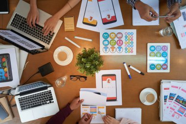 Uygulama geliştiricileri yeni proje, tartışırken görüntülemek yukarıdan