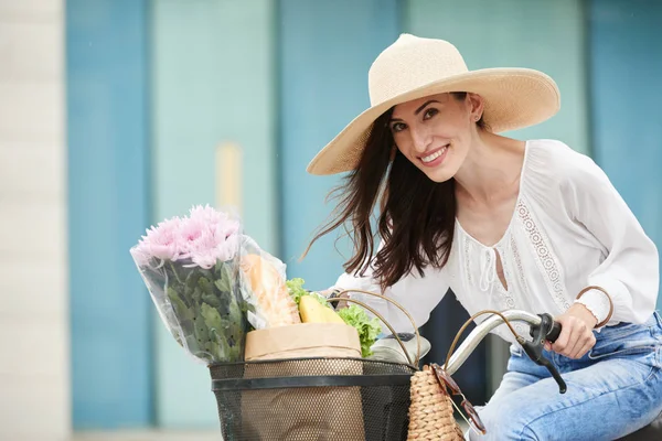 Cute Woman Hat Riding Bicycle — Stock Photo, Image