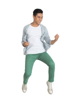 Yakışıklı beyaz izole Asya genç adam, Zıplama