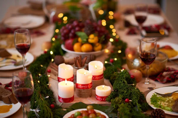 Glowing Candles Center Christmas Dinner Table — Stock Photo, Image