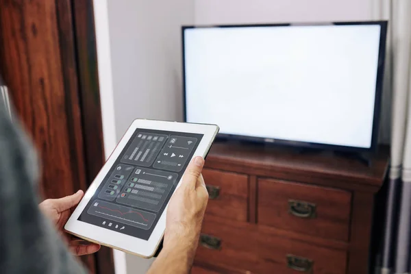 Man Using Application Tablet Computer Change Channels Volume Set — Stock Photo, Image