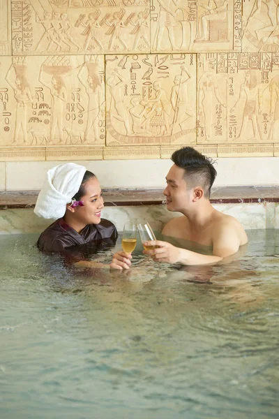 Happy Asian Man Woman Love Enjoying Time Hot Tub Clinking — Stock Photo, Image