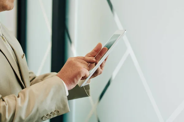 Unrecognizable Man Wearing Beige Suit Using Modern Tablet Horizontal Shot — Stock Photo, Image