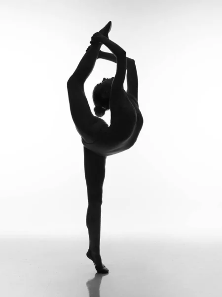 Flexible Girl Posing Woman Silhouette Black White Photo — Stock Photo, Image