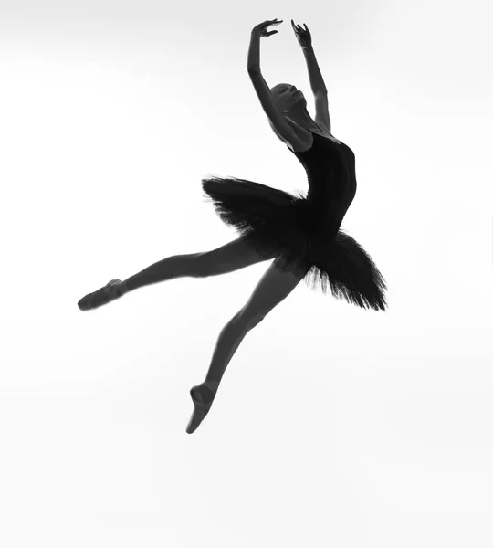 Salto Bailarina Preto Tutu — Fotografia de Stock