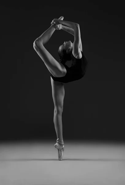 Ballerina Posing Pointe Shoes Black Leotard Black White Photo — Stock Photo, Image