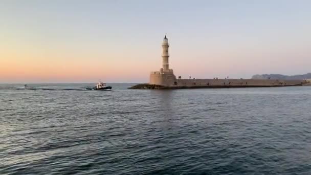 Blick Auf Den Leuchtturm Hafen Von Chania — Stockvideo