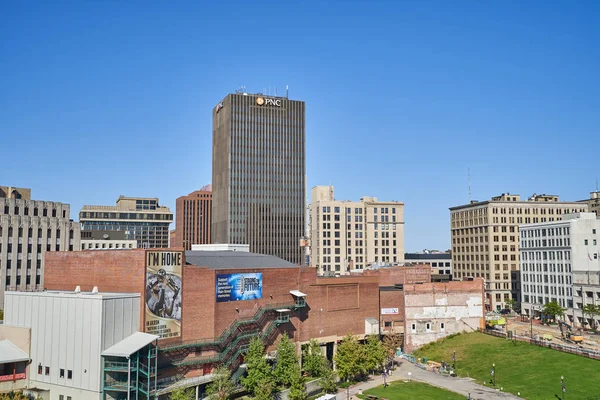 Día Soleado Centro Akron Sobre Lock Lock Lugar Entretenimiento Aire — Foto de Stock