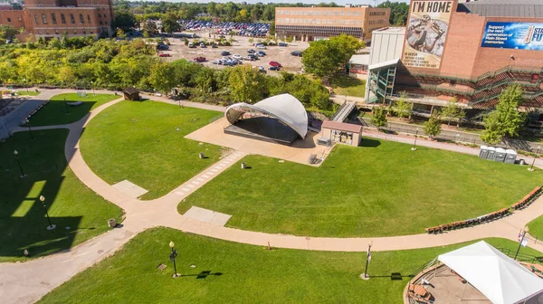 3 numaralı park Akron Ohio 'yu sahneyle kilitle